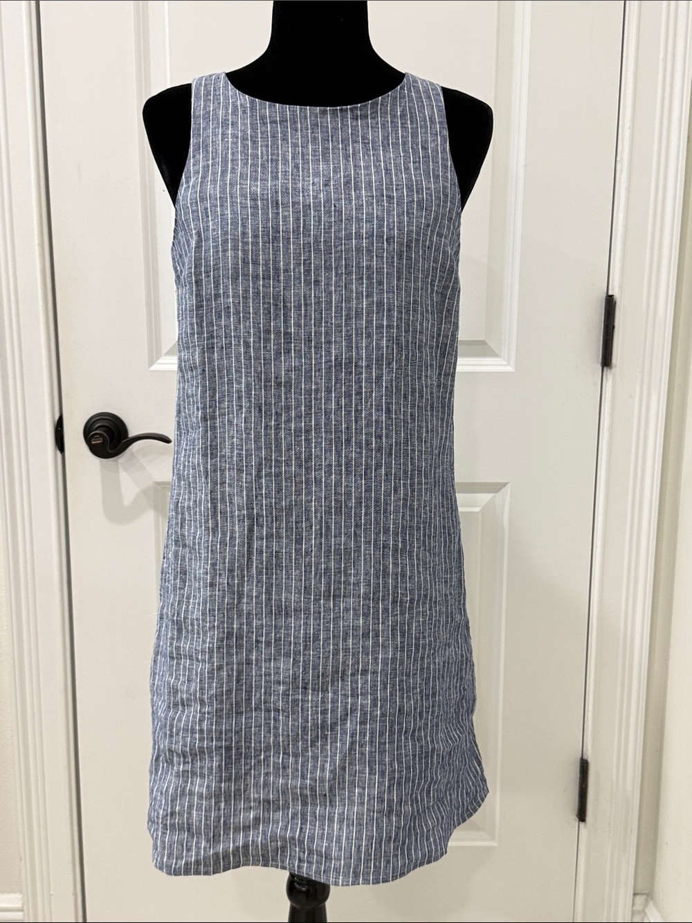NWIT XS Quince Sleeveless Blue Pinstripe Linen Shift Dress with Cotton Lining